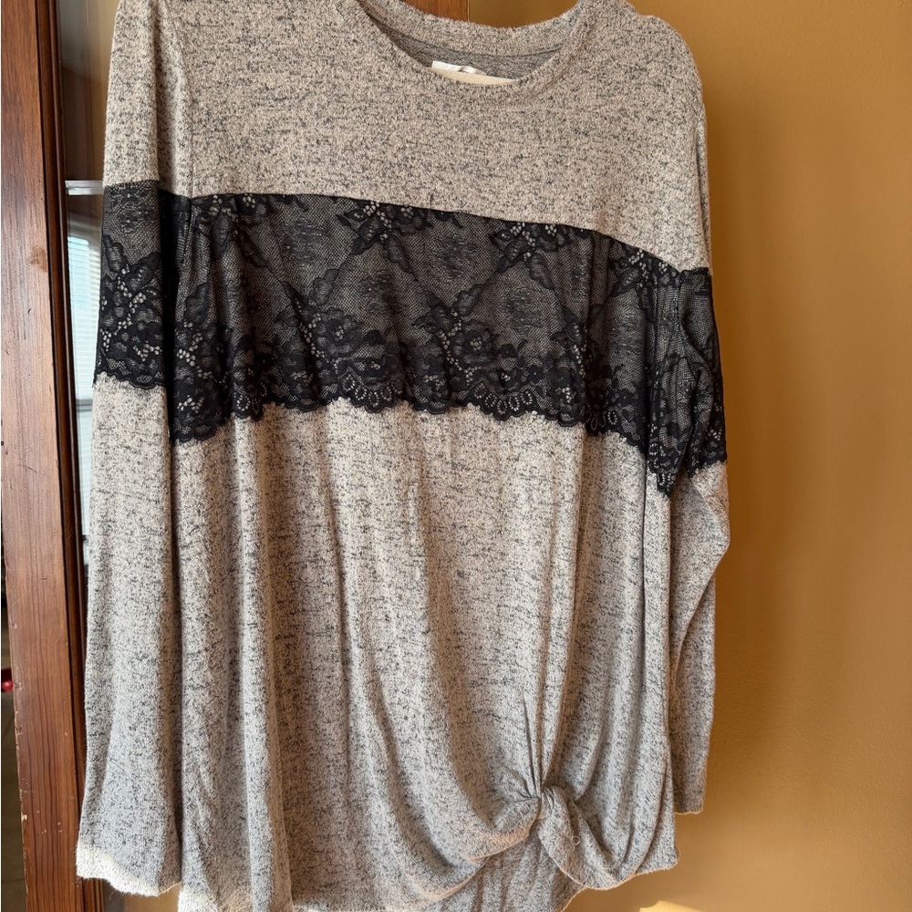 Women's tan and Black Lace Top